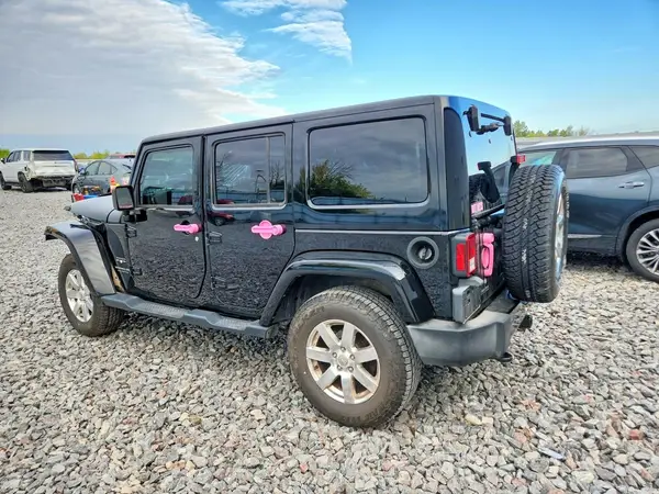 1C4BJWEG5HL724243 — 2017 Jeep Wrangler, фото 2 с аукциона Copart, Передняя часть