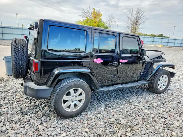 1C4BJWEG5HL724243 — 2017 Jeep Wrangler, фото 3 с аукциона Copart, Передняя часть