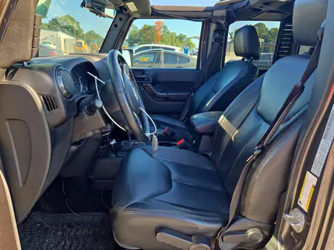 1C4BJWEG1HL709495 — 2017 Jeep Wrangler, фото 7 с аукциона Copart, Передняя часть