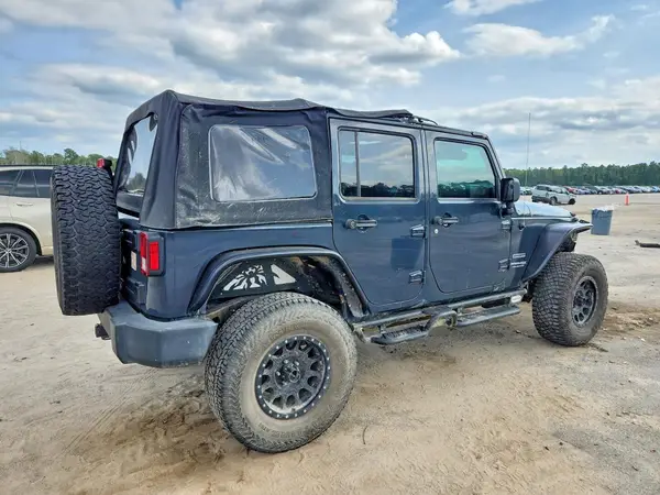 1C4BJWDG2JL812867 — 2018 Jeep Wrangler, фото 3 с аукциона Copart, Крыша