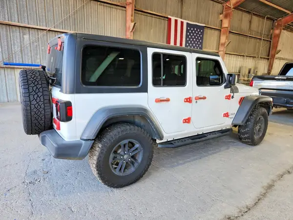 1C4HJXDG8JW171416 — 2018 Jeep Wrangler, фото 3 с аукциона Copart 06.10.2026, Механические повреждения