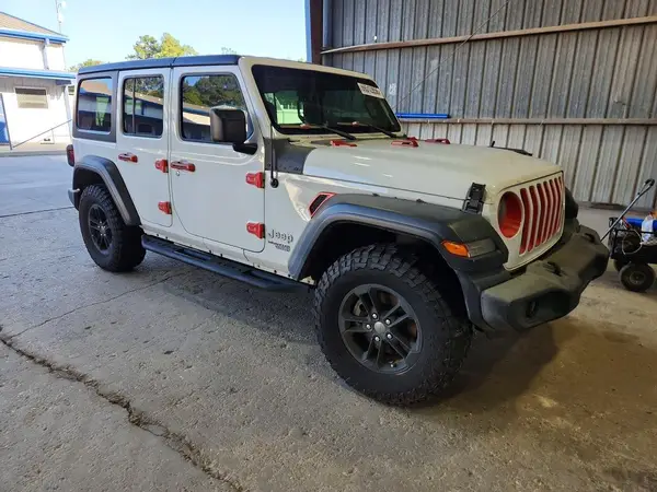 1C4HJXDG8JW171416 — 2018 Jeep Wrangler, фото 4 с аукциона Copart 06.10.2026, Механические повреждения