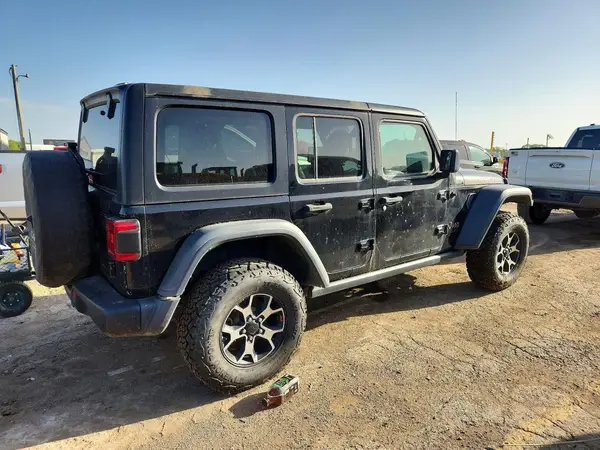 1C4HJXFG6JW262648 — 2018 Jeep Wrangler, фото 3 с аукциона Copart, Естественный износ