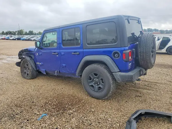 1C4HJXDN8JW193138 — 2018 Jeep Wrangler, фото 2 с аукциона Copart, Передняя часть