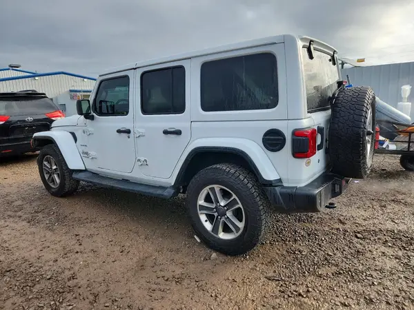 1C4HJXEG4JW213918 — 2018 Jeep Wrangler, фото 2 с аукциона Copart 14.10.2026, Передняя часть
