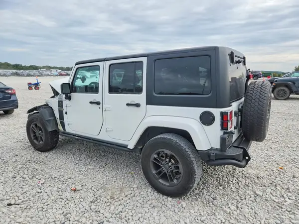 1C4BJWDG8JL828376 — 2018 Jeep Wrangler, фото 2 с аукциона Copart, Передняя часть