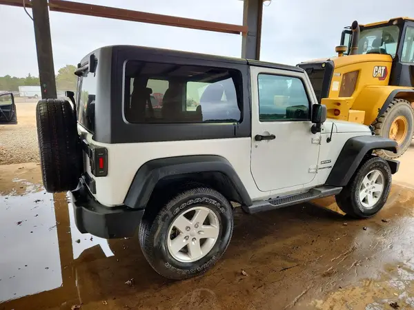 1C4AJWAG8JL828779 — 2018 Jeep Wrangler, фото 3 с аукциона Copart 07.10.2026, Механические повреждения
