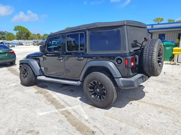 1C4HJXDG6JW166909 — 2018 Jeep Wrangler, фото 2 с аукциона Copart, Повреждения снизу