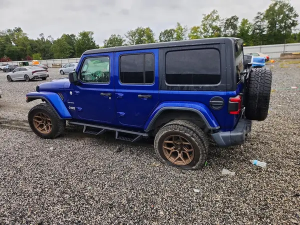1C4HJXEG7JW239462 — 2018 Jeep Wrangler, фото 2 с аукциона Copart, Передняя часть