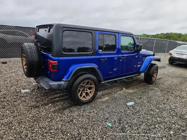 1C4HJXEG7JW239462 — 2018 Jeep Wrangler, фото 3 с аукциона Copart, Передняя часть