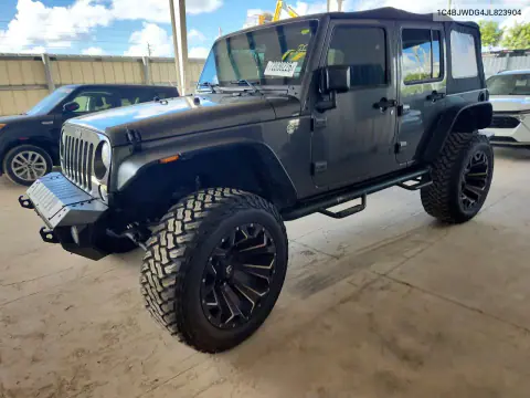1C4BJWDG4JL823904 — 2018 Jeep Wrangler, Подтопление, фото до ремонта