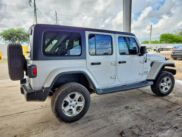 1C4HJXEG9KW514718 — 2019 Jeep Wrangler, фото 3 с аукциона Copart 30.09.2026, Передняя часть