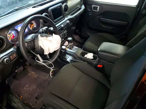 1C4HJXDGXKW548328 — 2019 Jeep Wrangler, фото 8 с аукциона Copart, Передняя часть