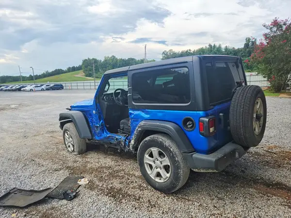 1C4GJXAG5MW760895 — 2021 Jeep Wrangler, Боковая часть (Side), фото до ремонта