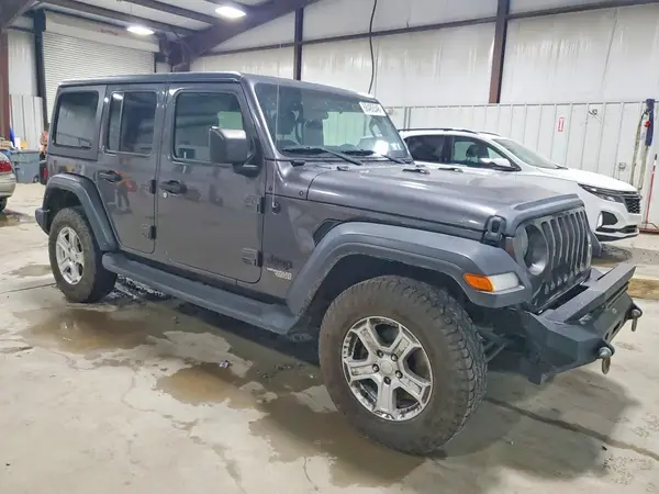 1C4HJXDGXMW822470 — 2021 Jeep Wrangler, фото 4 с аукциона Copart 07.10.2026, Пожар двигателя