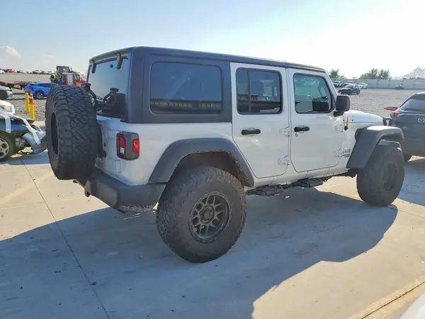 1C4HJXDN5MW616522 — 2021 Jeep Wrangler, фото 3 с аукциона Copart, Передняя часть