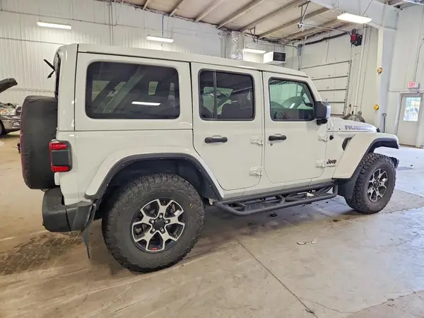 1C4JJXFM5MW702547 — 2021 Jeep Wrangler, фото 3 с аукциона Copart, Задняя часть