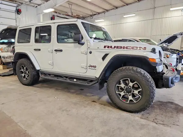 1C4JJXFM5MW702547 — 2021 Jeep Wrangler, фото 4 с аукциона Copart, Задняя часть
