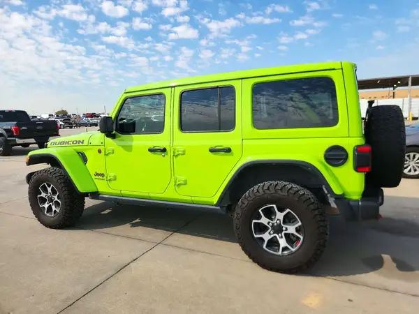 1C4HJXFN8MW794261 — 2021 Jeep Wrangler, фото 2 с аукциона Copart 12.10.2026, Передняя часть