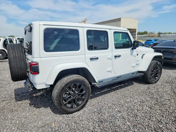 1C4JJXP61PW555583 — 2023 Jeep Wrangler, фото 3 с аукциона Copart, Задняя часть