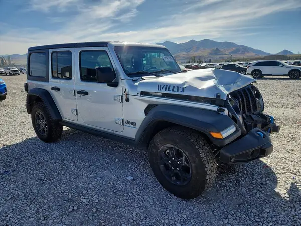 1C4JJXN64PW642686 — 2023 Jeep Wrangler, фото 4 с аукциона Copart, Передняя часть