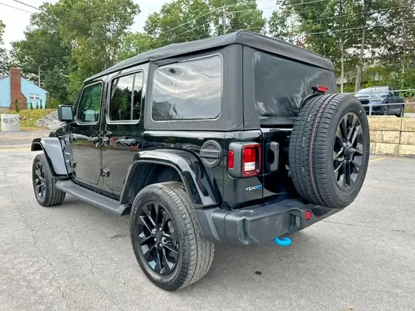 1C4JJXP6XPW596973 — 2023 Jeep Wrangler, фото 2 с аукциона Copart 14.10.2026, Мелкие вмятины и царапины