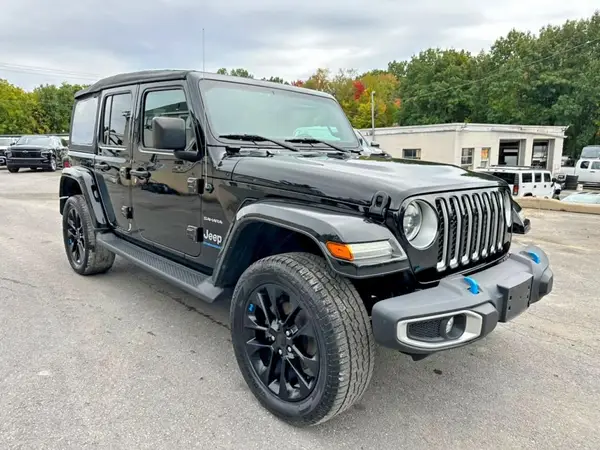 1C4JJXP6XPW596973 — 2023 Jeep Wrangler, фото 4 с аукциона Copart 14.10.2026, Мелкие вмятины и царапины