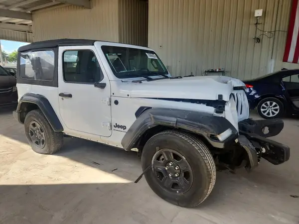 1C4GJXAN7PW574939 — 2023 Jeep Wrangler, фото 4 с аукциона Copart, Передняя часть