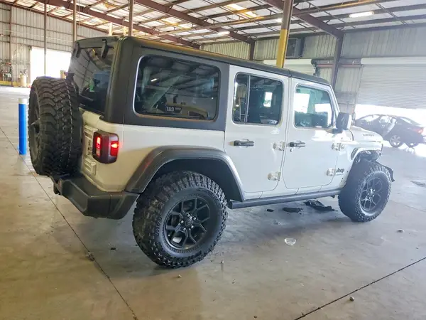 1C4PJXDG4RW356795 — 2024 Jeep Wrangler, фото 3 с аукциона Copart 05.10.2026, Передняя часть