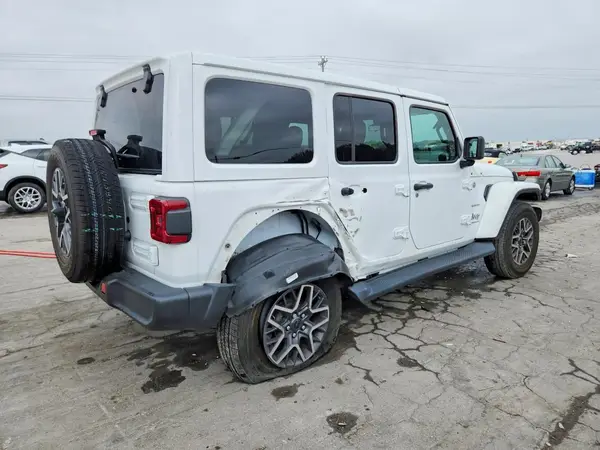 1C4PJXEG8RW330215 — 2024 Jeep Wrangler, фото 3 с аукциона Copart 19.10.2026, Боковая часть