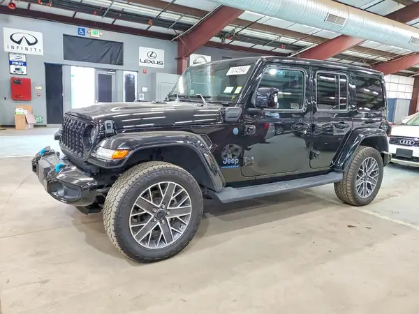 1C4RJXU68RW163212 — 2024 Jeep Wrangler, Подтопление (Water/Flood), фото до ремонта