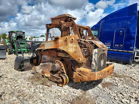 2025 JOHN DEERE 335 VIN 1T0335PAASFF13823 фото 4