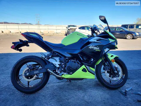 ML5EXGG13TDA75357 — 2026 Kawasaki Ninja, Сторона, фото до ремонта