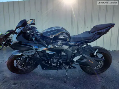 2026 Kawasaki Zx636 K VIN JKBZXJK1XTA016791 фото 3