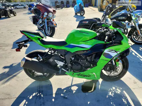 JKBZXJJ13TA044272 — 2026 Kawasaki Zx, Передняя часть, фото до ремонта