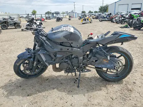 2025 Kawasaki ZX636 VIN JKBZXJJ15SA023812 фото 3