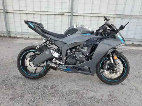 JKBZXJK14SA010354 — 2025 Kawasaki ZX636, Передняя часть (Front End), фото до ремонта