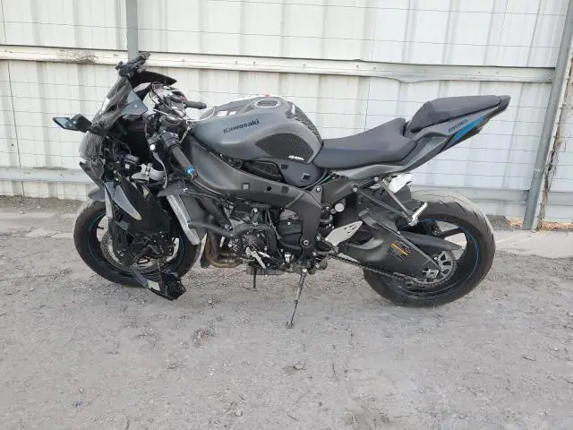 2025 Kawasaki ZX636 VIN JKBZXJK14SA010354 фото 3