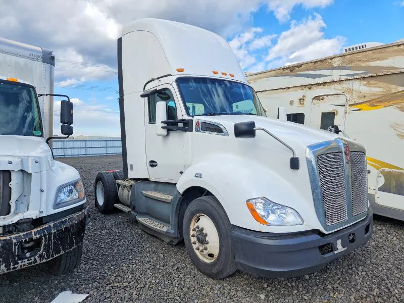 2021 Kenworth T680 VIN 1XKYA48X5MJ440776 фото 1