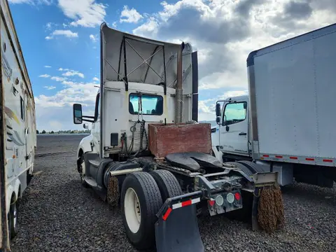 2021 Kenworth T680 VIN 1XKYA48X5MJ440776 фото 3