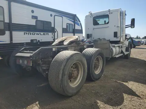 2019 Kenworth T880 VIN 1XKZDK9X8KJ290139 фото 4