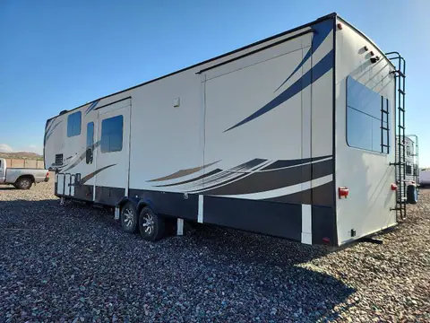 2019 Keystone Alpine 3010 Re VIN 4YDF3802XKE780805 фото 3