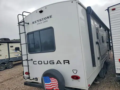 4YDTCGM27TV500072 — 2026 Keystone Cougar, фото 4 с аукциона Copart 06.10.2026, Повреждения со всех сторон
