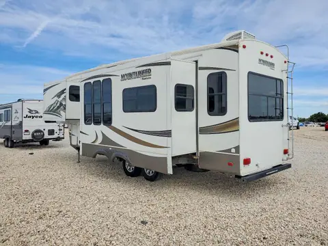 4YDF2902XE4730232 — 2014 Keystone Mountainee, фото 3 с аукциона Copart 14.10.2026, Передняя часть