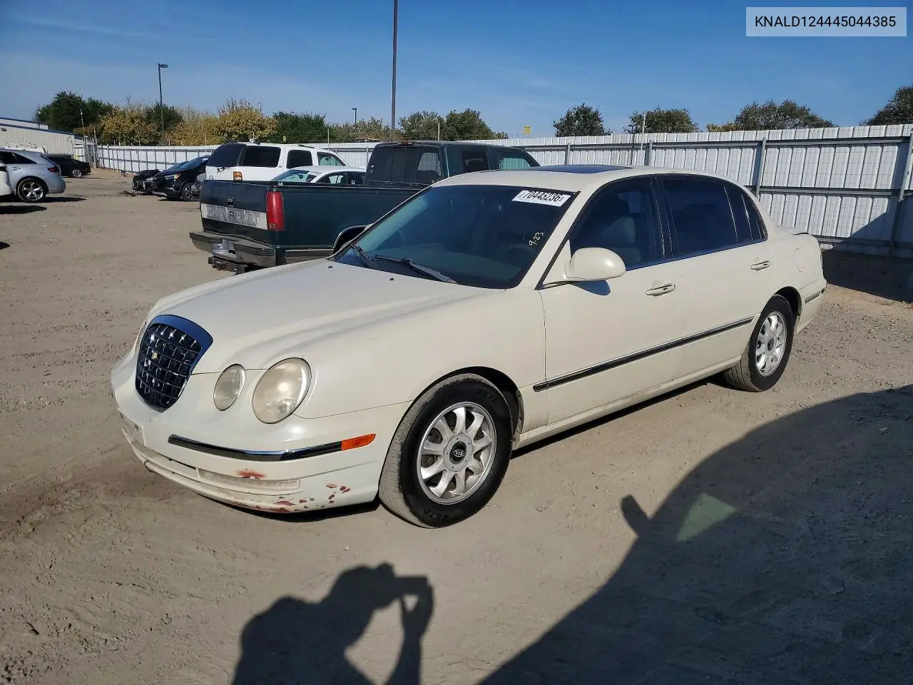 2004 Kia Amanti Base VIN KNALD124445044385 фото 1