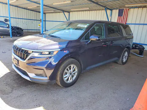 KNDNB4H31P6212953 — 2023 Kia Carnival, Задняя часть, фото до ремонта