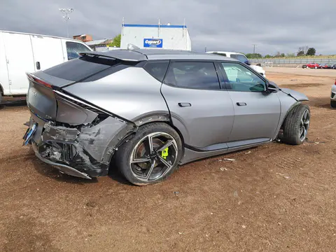 2024 KIA EV6 VIN KNDC5DLE9R5162061 фото 3
