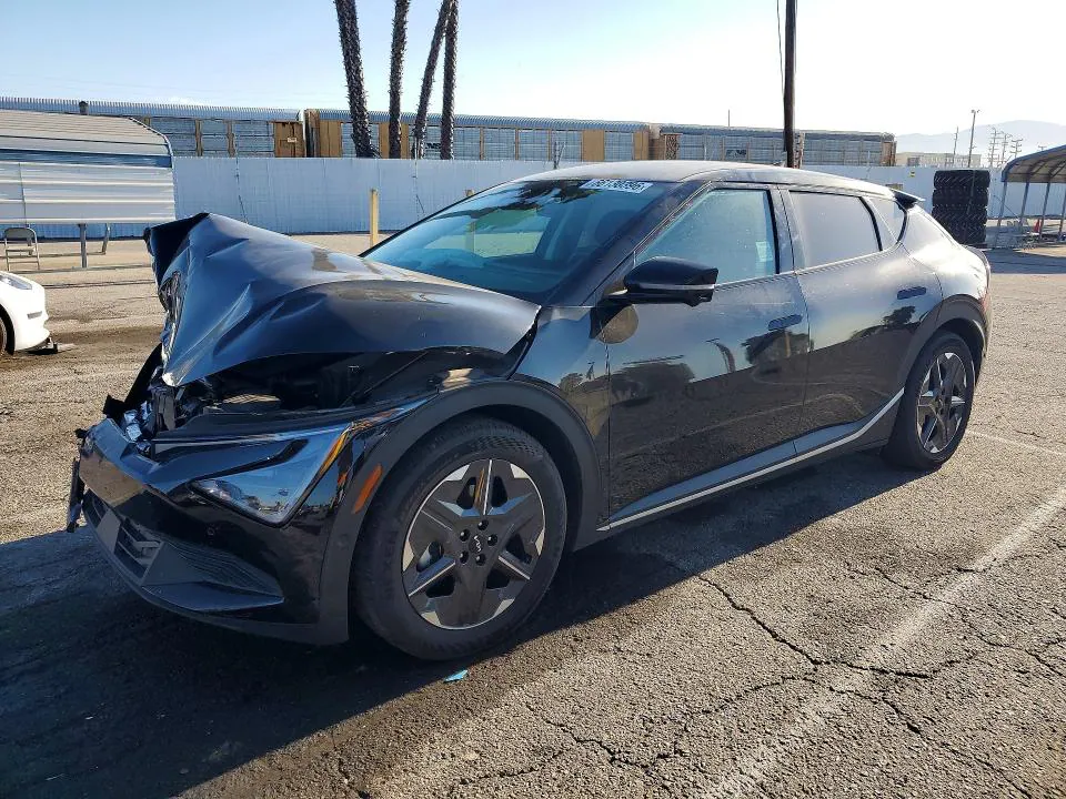 2025 KIA EV6 VIN 5XYC34JAXSG013063 фото 1