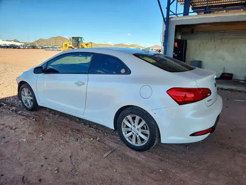 KNAFX6A86E5185479 — 2014 Kia Forte KOUP, фото 2 с аукциона Copart 13.10.2026, Передняя часть