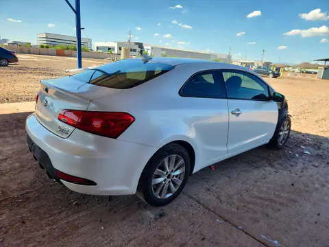 KNAFX6A86E5185479 — 2014 Kia Forte KOUP, фото 3 с аукциона Copart 13.10.2026, Передняя часть